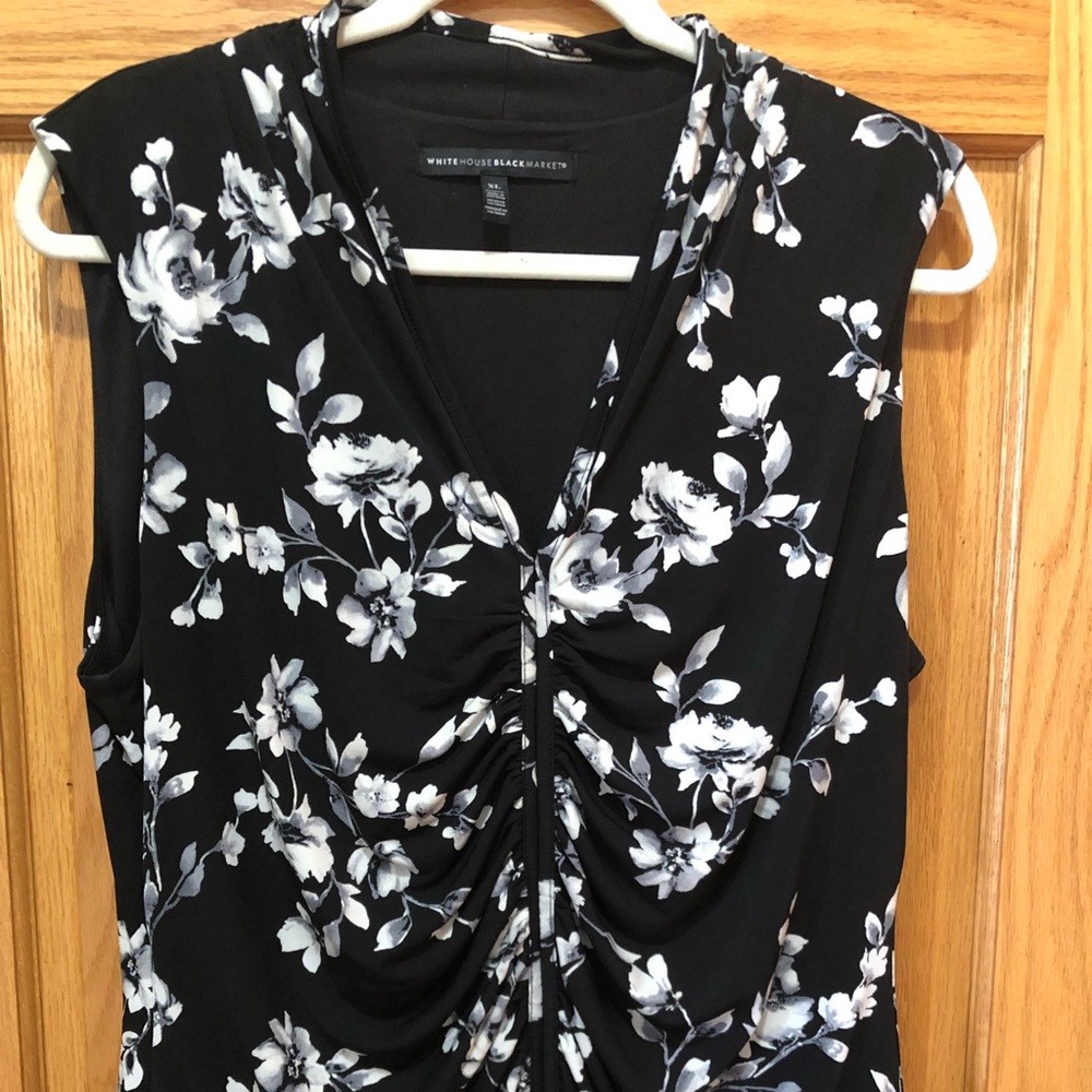 White House Black Market NWOT, black/ white camisole/ tank top. XL, TTS.